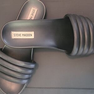 Steve Madden Black Slide Sandals
